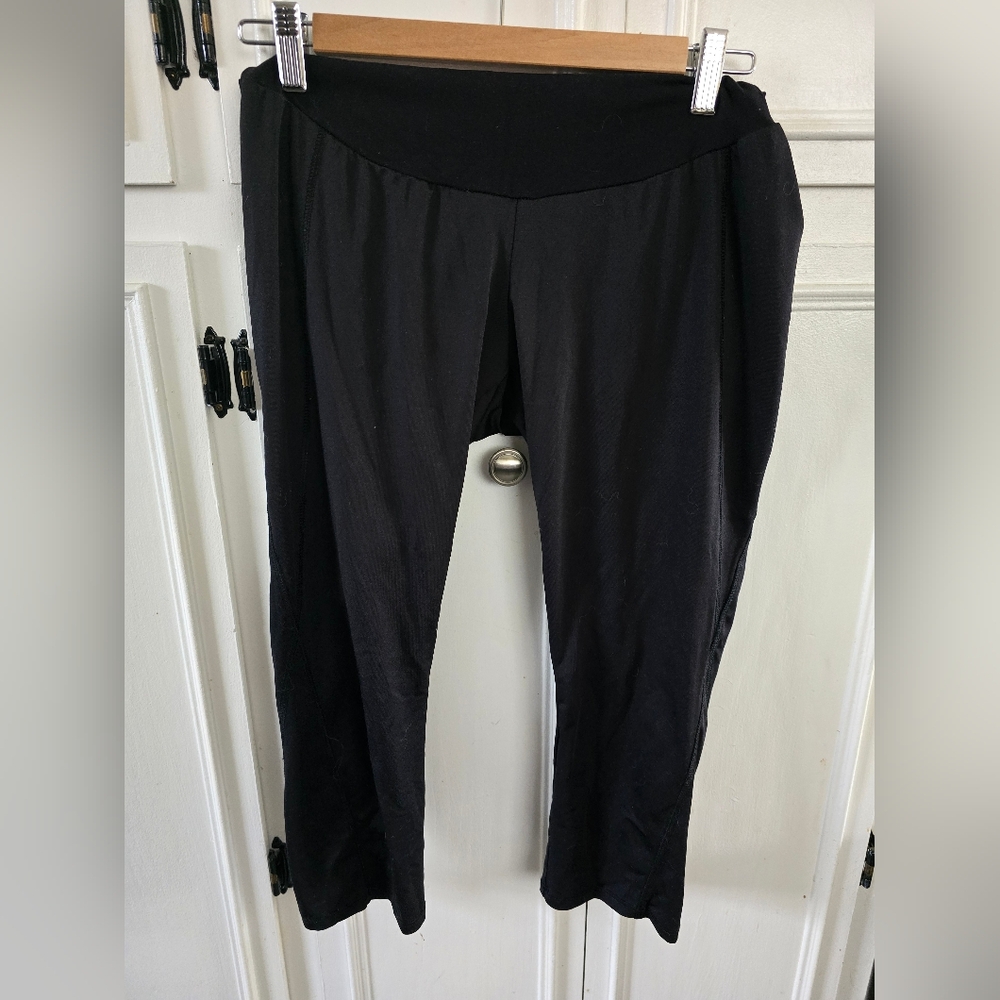 Motherhood Maternity Black Cropped Pants